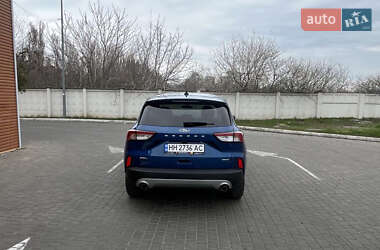Позашляховик / Кросовер Ford Escape 2022 в 