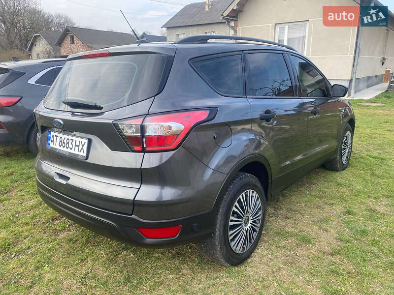 Внедорожник / Кроссовер Ford Escape 2018 в Ивано-Франковске