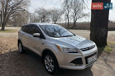 Внедорожник / Кроссовер Ford Escape 2012 в 