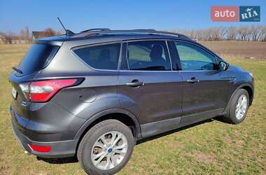 Внедорожник / Кроссовер Ford Escape 2017 в Киеве