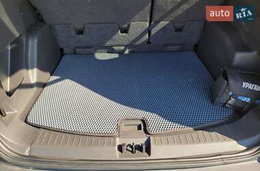 Внедорожник / Кроссовер Ford Escape 2017 в Киеве