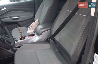Внедорожник / Кроссовер Ford Escape 2012 в 