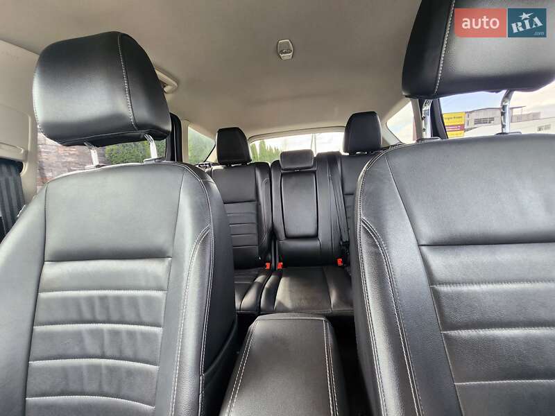 Внедорожник / Кроссовер Ford Escape 2013 в Софиевской Борщаговке