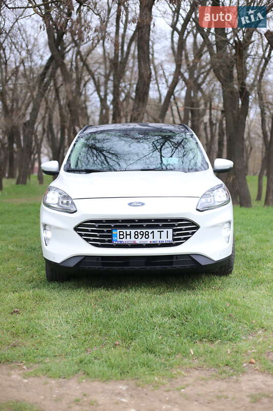 Внедорожник / Кроссовер Ford Escape 2019 в Одессе