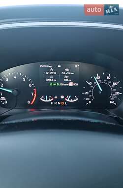 Внедорожник / Кроссовер Ford Escape 2021 в 