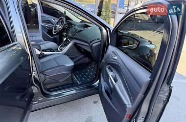 Внедорожник / Кроссовер Ford Escape 2015 в 