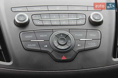 Позашляховик / Кросовер Ford Escape 2019 в 