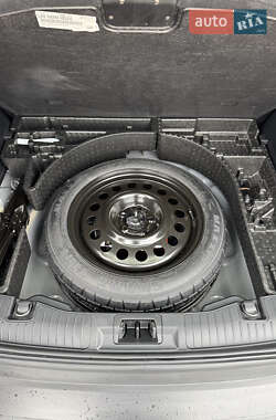 Внедорожник / Кроссовер Ford Escape 2021 в Киеве