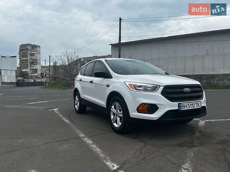 Внедорожник / Кроссовер Ford Escape 2017 в Одессе