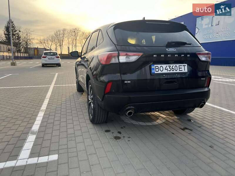 Внедорожник / Кроссовер Ford Escape 2021 в Тернополе