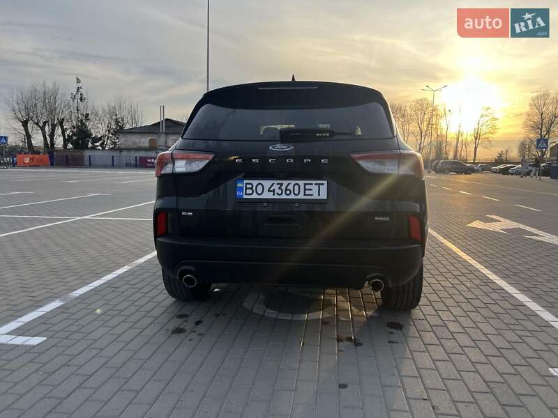 Внедорожник / Кроссовер Ford Escape 2021 в Тернополе