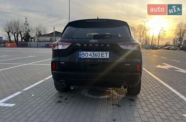 Внедорожник / Кроссовер Ford Escape 2021 в 