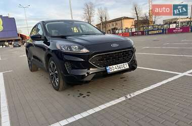 Внедорожник / Кроссовер Ford Escape 2021 в 