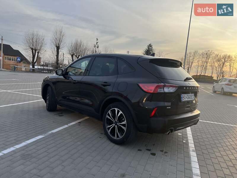 Внедорожник / Кроссовер Ford Escape 2021 в Тернополе