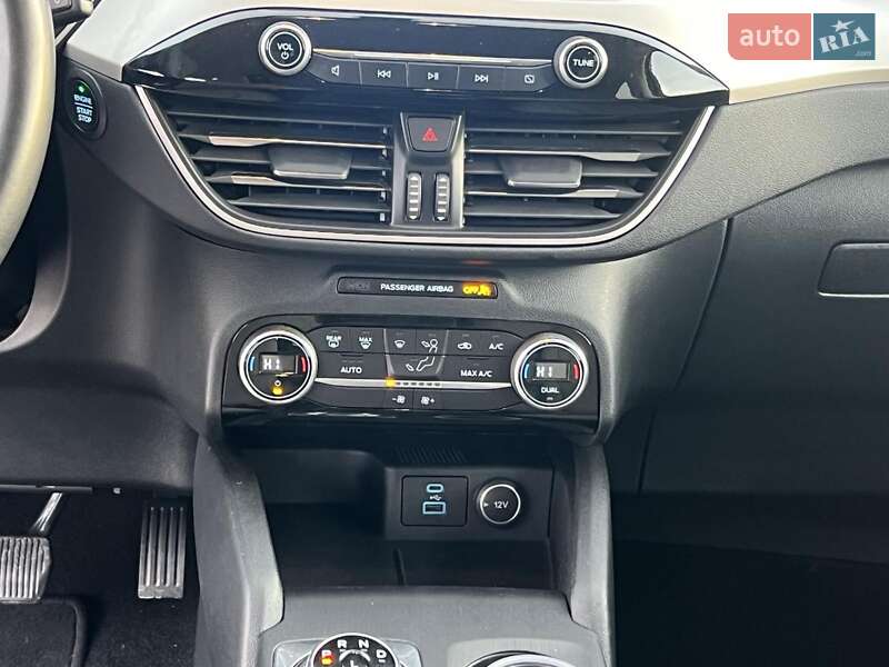 Внедорожник / Кроссовер Ford Escape 2021 в Тернополе