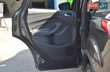 Внедорожник / Кроссовер Ford Escape 2015 в 