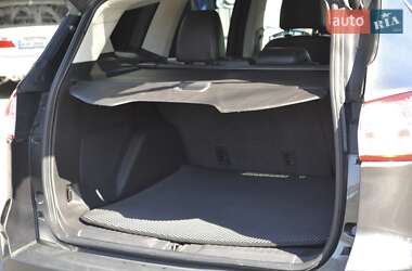Внедорожник / Кроссовер Ford Escape 2015 в 