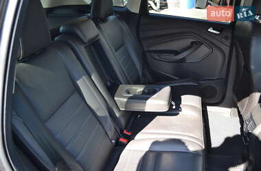 Внедорожник / Кроссовер Ford Escape 2015 в 