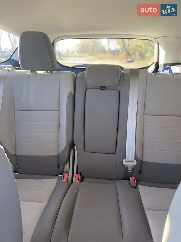 Внедорожник / Кроссовер Ford Escape 2014 в Днепре фото 13 Внедорожник / Кроссовер Ford Escape 2014 в Днепре