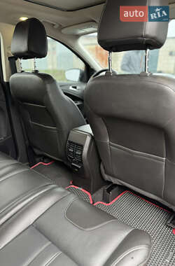 Внедорожник / Кроссовер Ford Escape 2013 в 