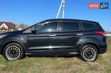 Внедорожник / Кроссовер Ford Escape 2015 в 