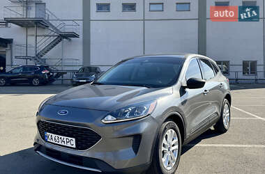 Внедорожник / Кроссовер Ford Escape 2022 в 