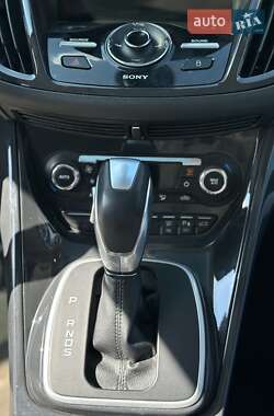 Внедорожник / Кроссовер Ford Escape 2013 в 