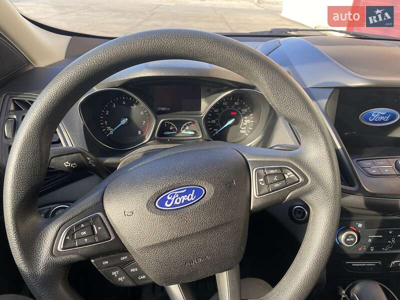 Внедорожник / Кроссовер Ford Escape 2018 в Киеве