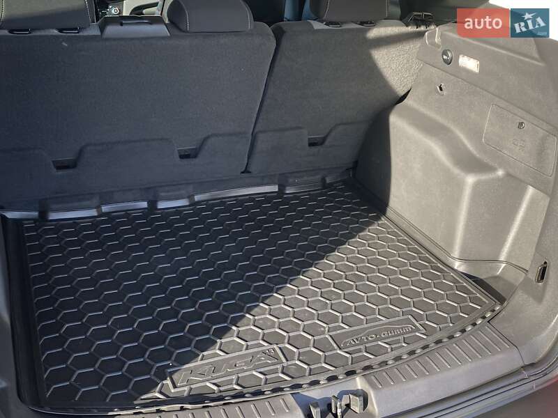 Внедорожник / Кроссовер Ford Escape 2018 в Киеве