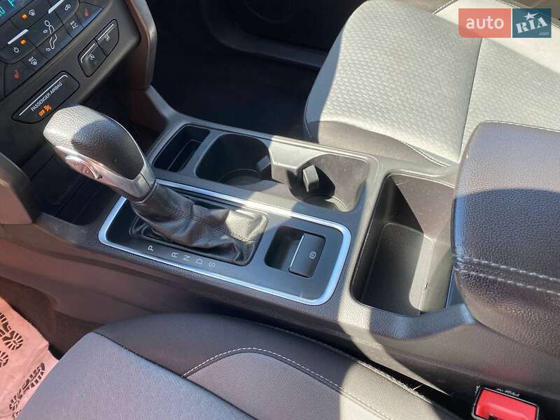 Позашляховик / Кросовер Ford Escape 2018 в Львові