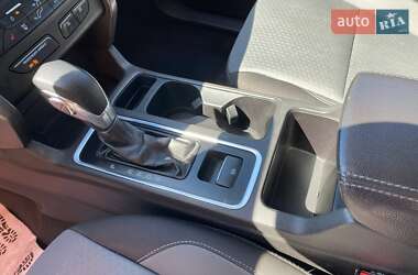 Внедорожник / Кроссовер Ford Escape 2018 в 