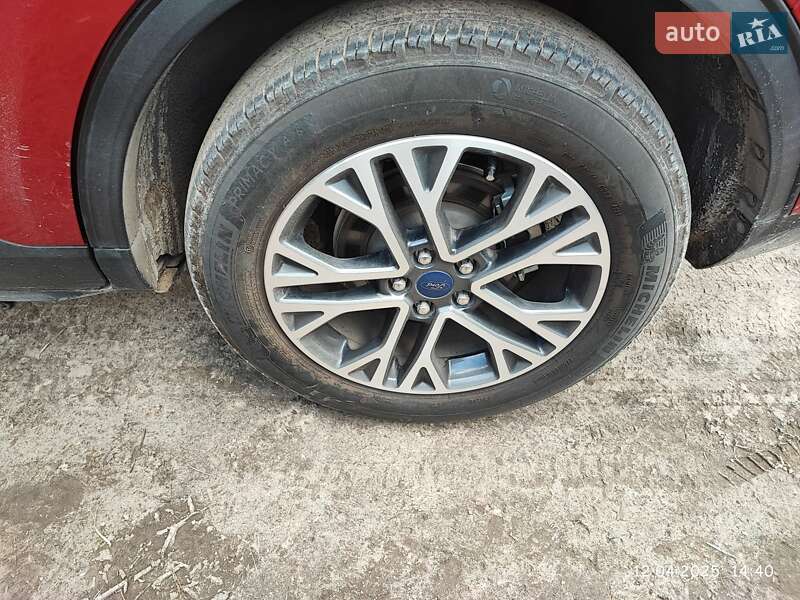 Внедорожник / Кроссовер Ford Escape 2020 в Славуте