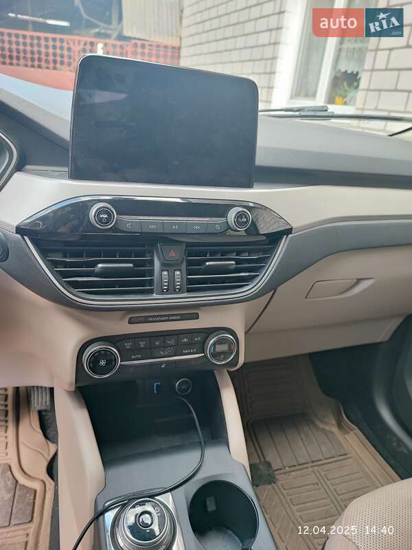 Внедорожник / Кроссовер Ford Escape 2020 в Славуте