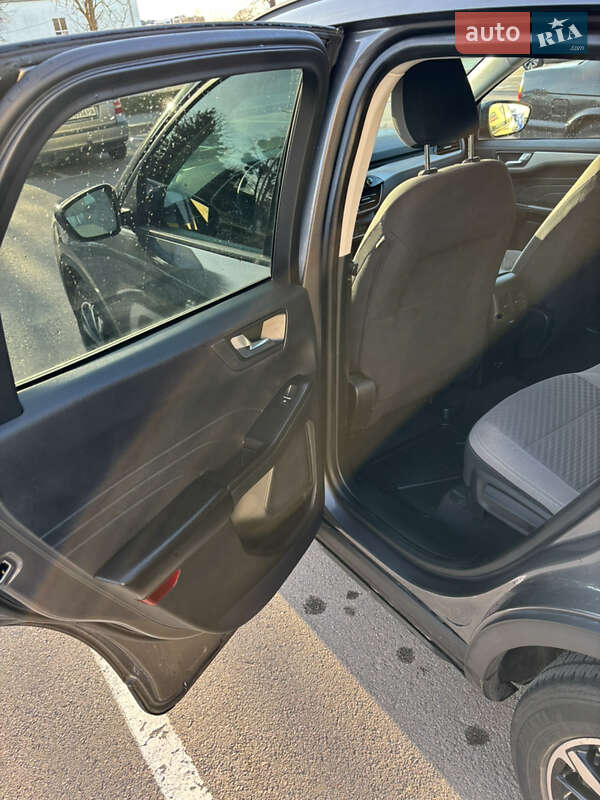 Внедорожник / Кроссовер Ford Escape 2021 в Ровно