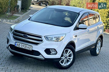 Позашляховик / Кросовер Ford Escape 2017 в 