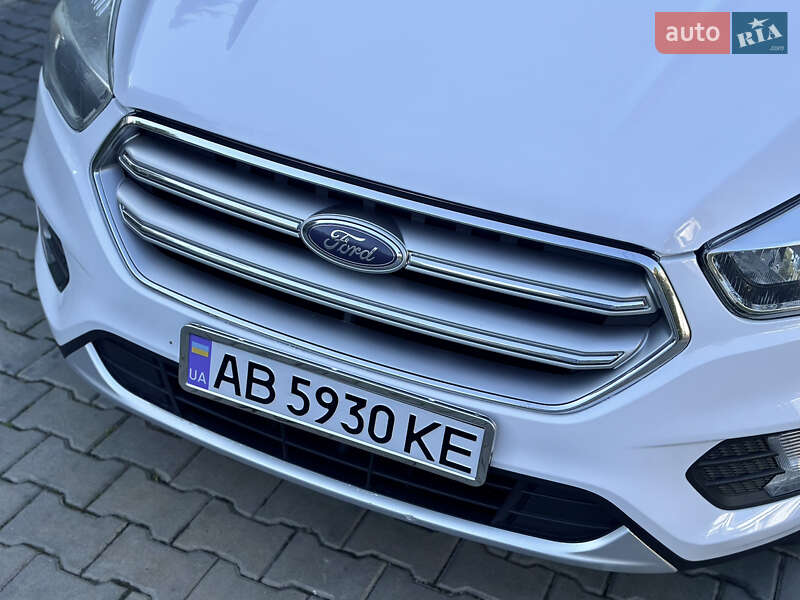 Внедорожник / Кроссовер Ford Escape 2017 в Одессе