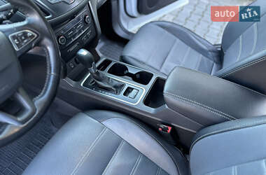 Позашляховик / Кросовер Ford Escape 2017 в 