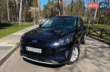 Внедорожник / Кроссовер Ford Escape 2021 в 