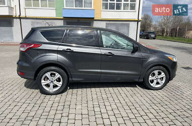 Внедорожник / Кроссовер Ford Escape 2015 в 