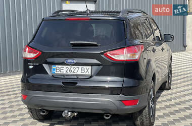 Позашляховик / Кросовер Ford Escape 2014 в 