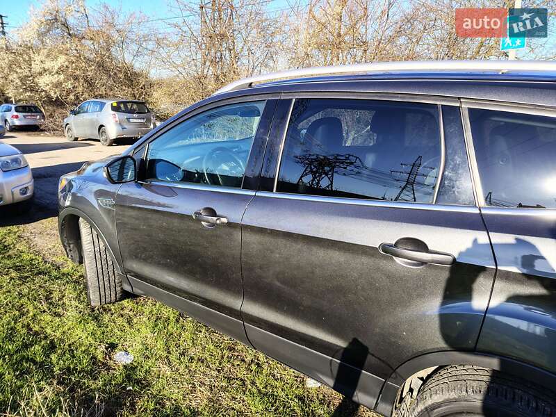 Внедорожник / Кроссовер Ford Escape 2017 в Луцке