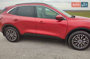 Внедорожник / Кроссовер Ford Escape 2022 в 