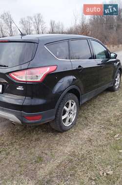 Внедорожник / Кроссовер Ford Escape 2014 в 