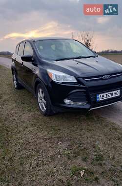 Внедорожник / Кроссовер Ford Escape 2014 в 