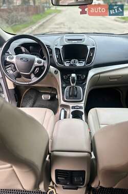 Внедорожник / Кроссовер Ford Escape 2013 в 