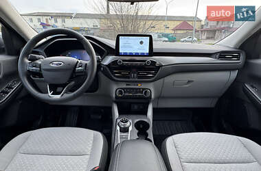 Внедорожник / Кроссовер Ford Escape 2023 в 