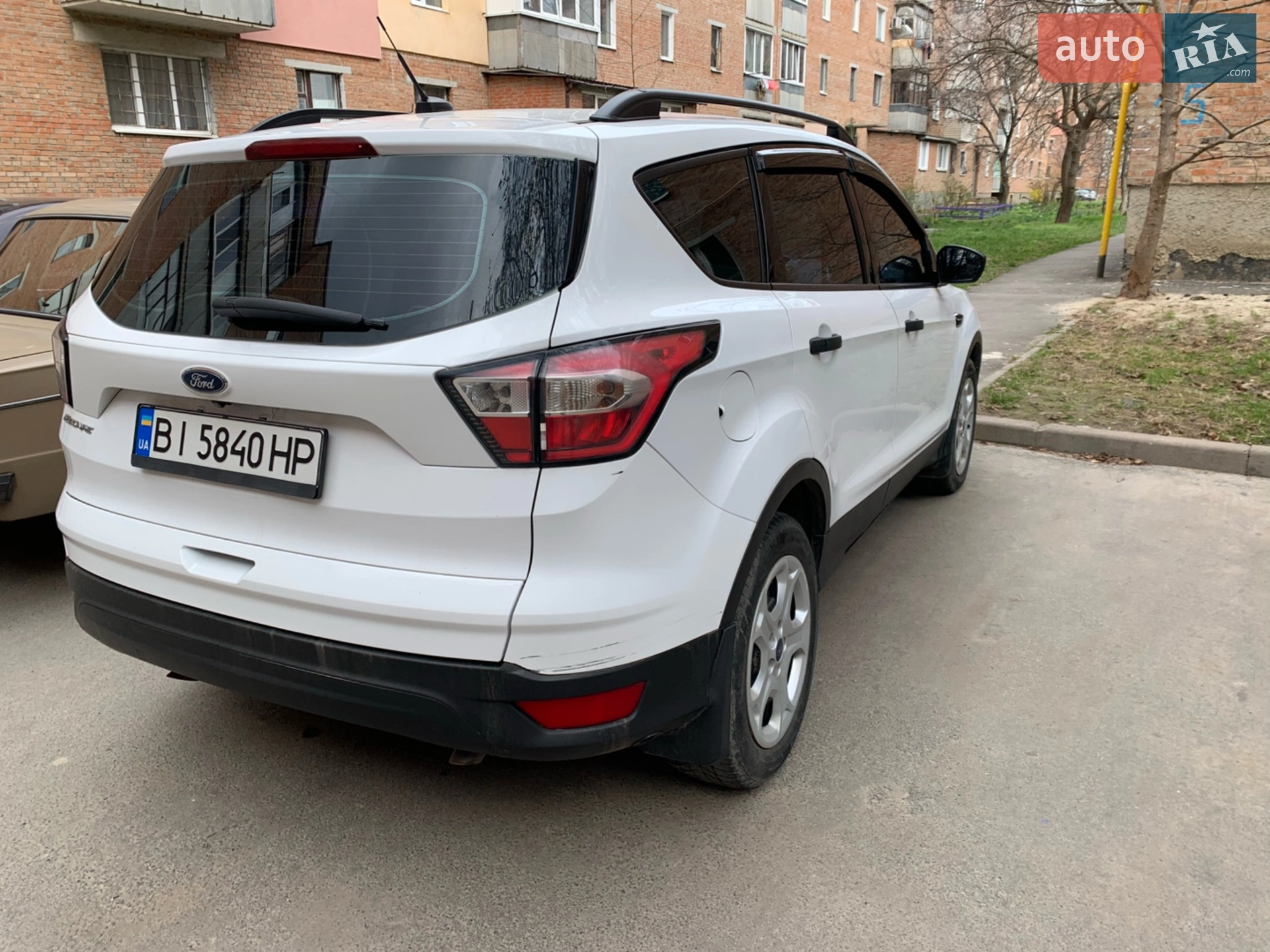 2017 Ford Escape - мініатюра 2