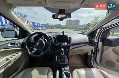 Внедорожник / Кроссовер Ford Escape 2014 в 