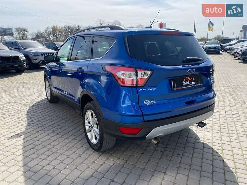 Позашляховик / Кросовер Ford Escape 2017 в Львові