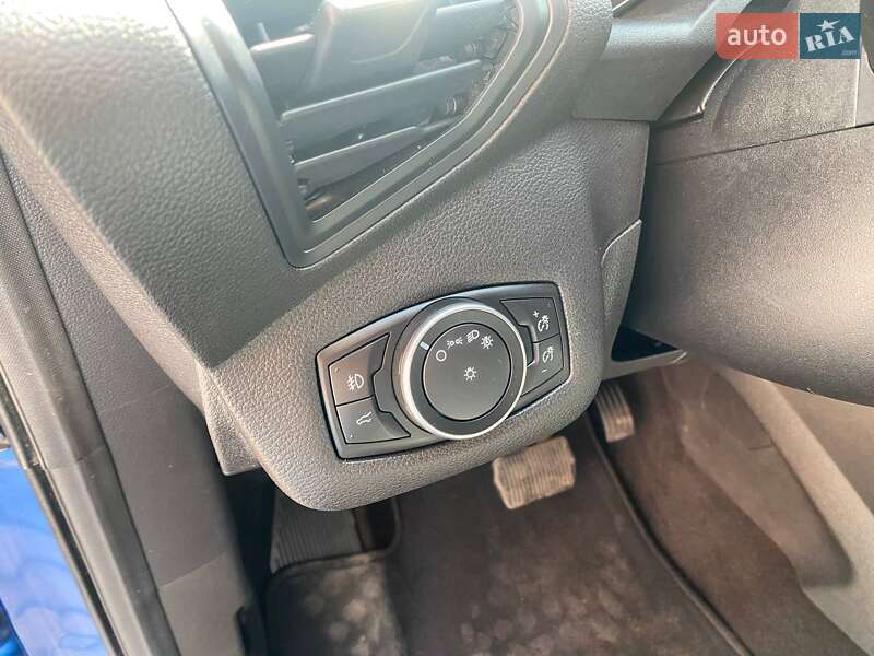Позашляховик / Кросовер Ford Escape 2017 в Львові